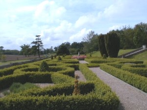 Masterful artistry and control at the entrance to Goodnestone Park, but few percs for wildlife